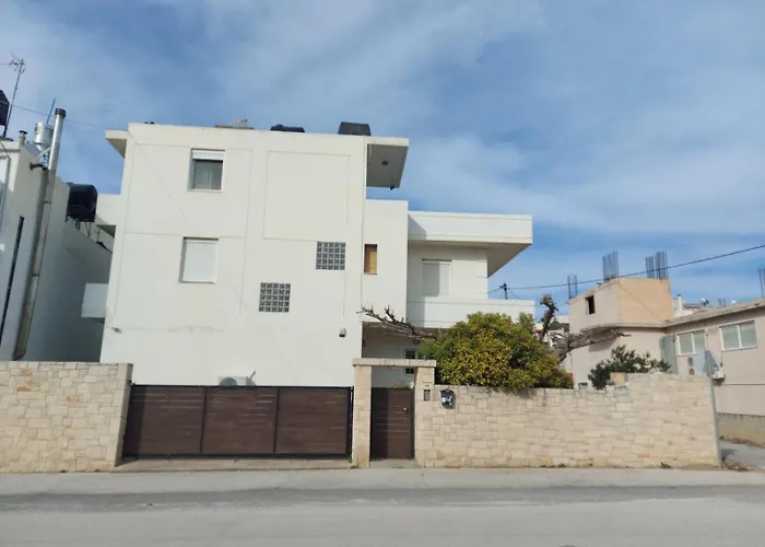 Georgios Home